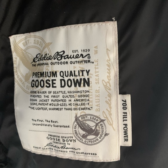 Eddie Bauer Puffer Vest - Picture 4 of 6